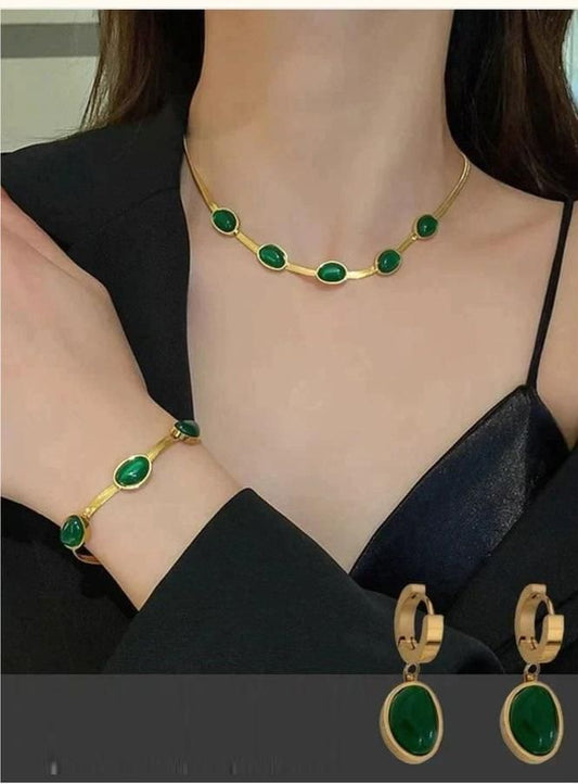 Green Crystal Necklace & Bracelet Set